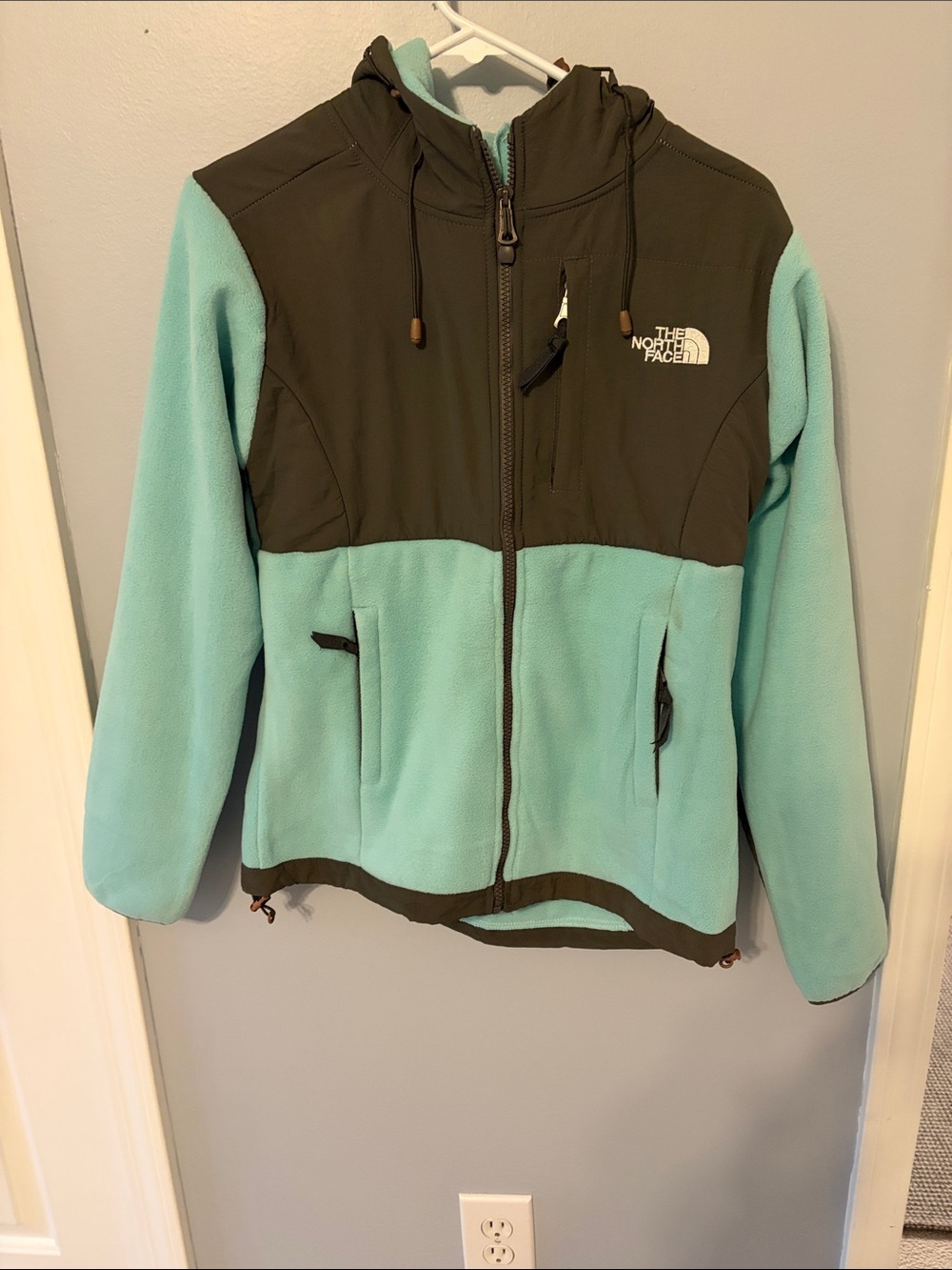 The North Face Womens Mint & Gray Hooded Fleece Jacket